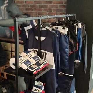 Jueves en Milan preparando la nueva colección Leone 1947 para 2026
Vienen cosas super chulas!!
#leon