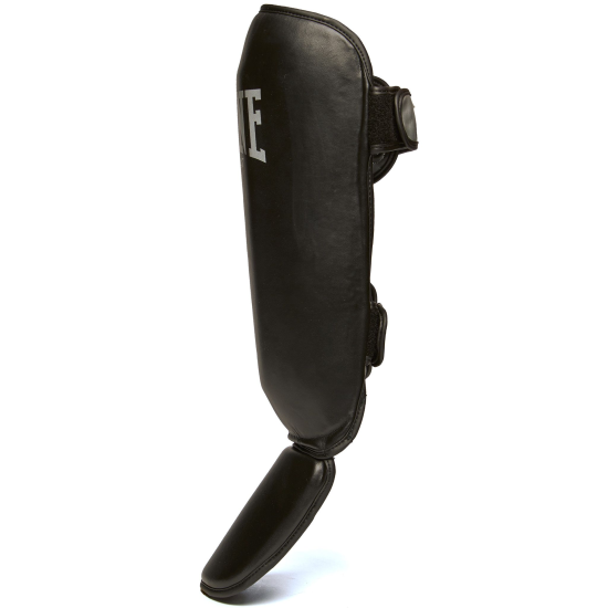 Espinilleras Leone 1947 "Smart Junior" Color negro PT135J